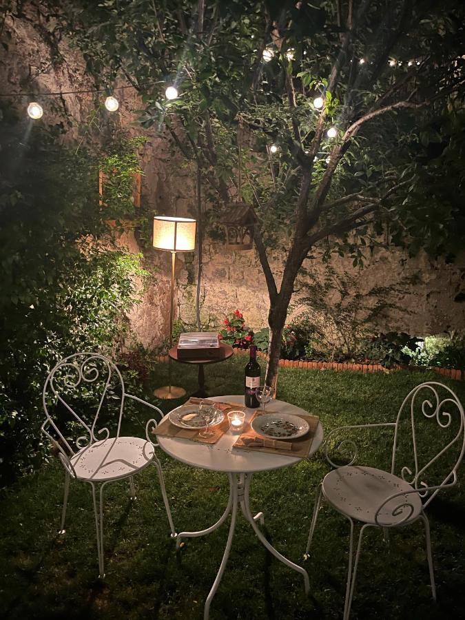 Casa Vayu - Rooms & Garden Napoli Eksteriør billede
